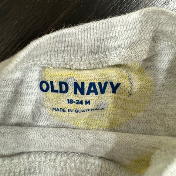 Boys short sleeve T-shirts Gymboree,Disney and Old Navy 18-24 M - Picture 5 of 12